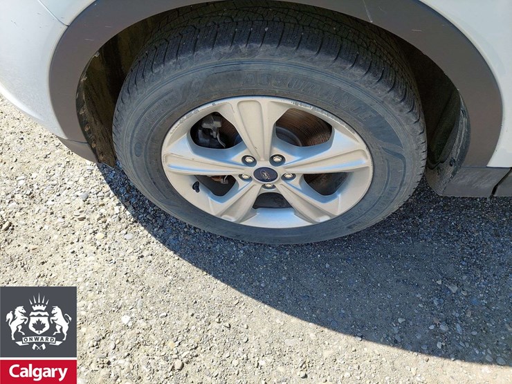 2016-ford-escape-se-image-19