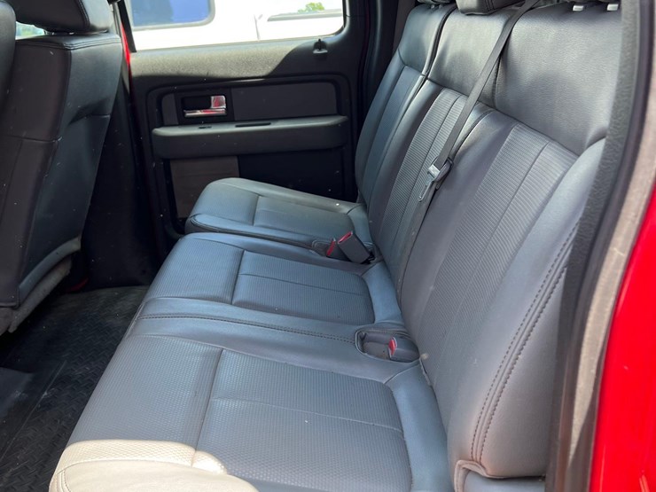 2014-ford-f150-xl-image-10