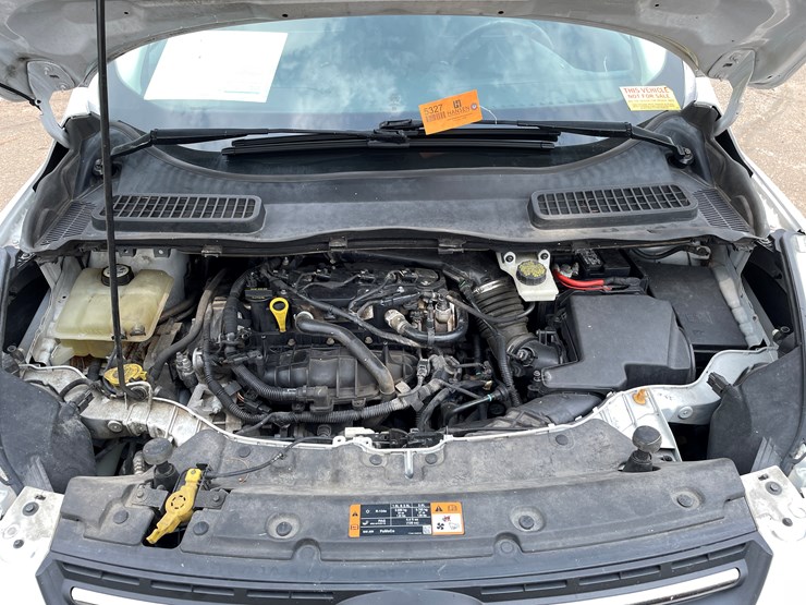 2015-ford-escape-se-image-48