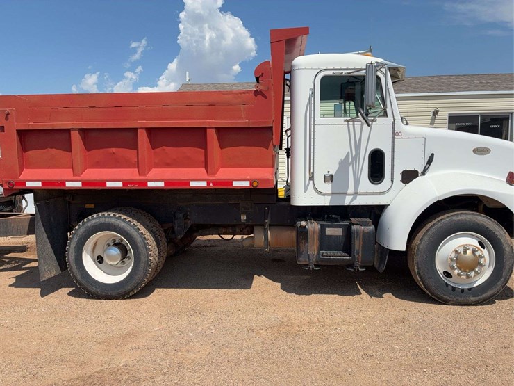 2000-peterbilt-330-image-8