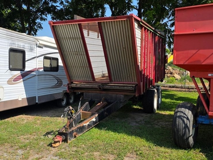 tandem-axle-silage-cart-image-2