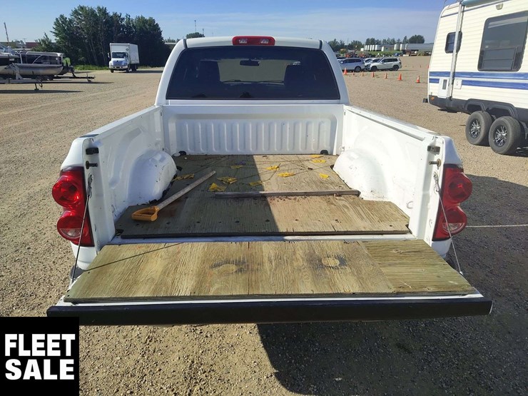 2008-dodge-ram-1500-image-16