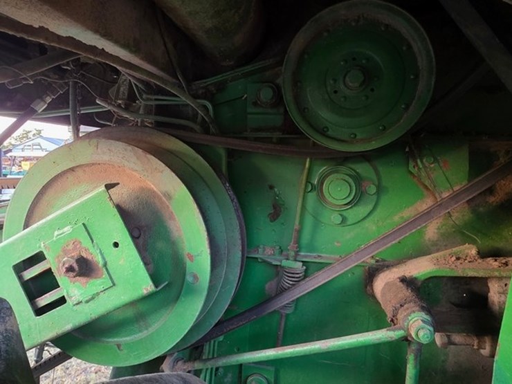 john-deere-4420-image-60