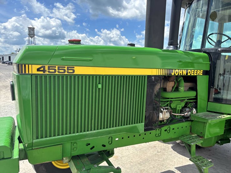 1990-john-deere-4555-image-38