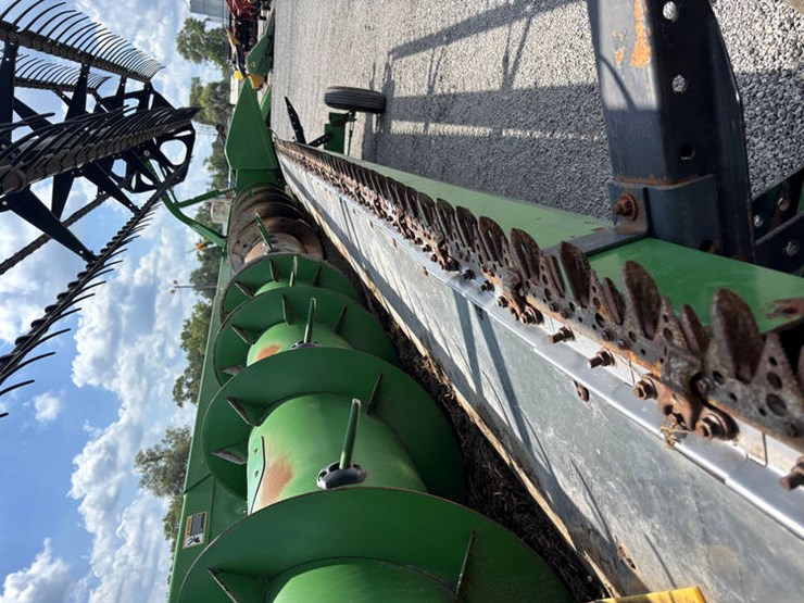2010-john-deere-625f-image-19