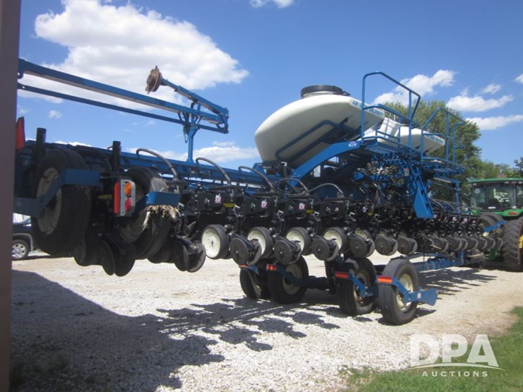 2010-kinze-3660-image-7