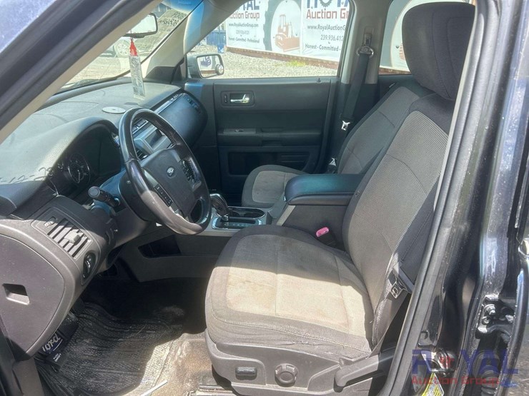 2009-ford-flex-image-14
