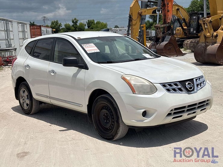 2013-nissan-rogue-image-2