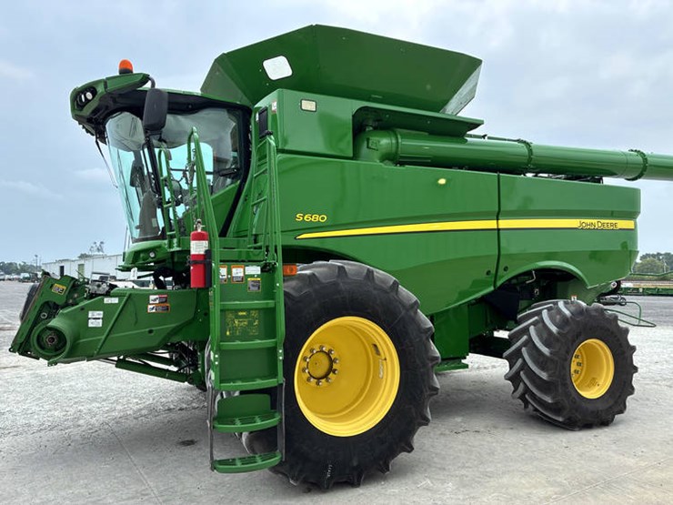 2016-john-deere-s680-image-11