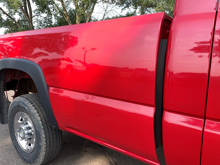 2006-chevrolet-silverado-2500-image-36