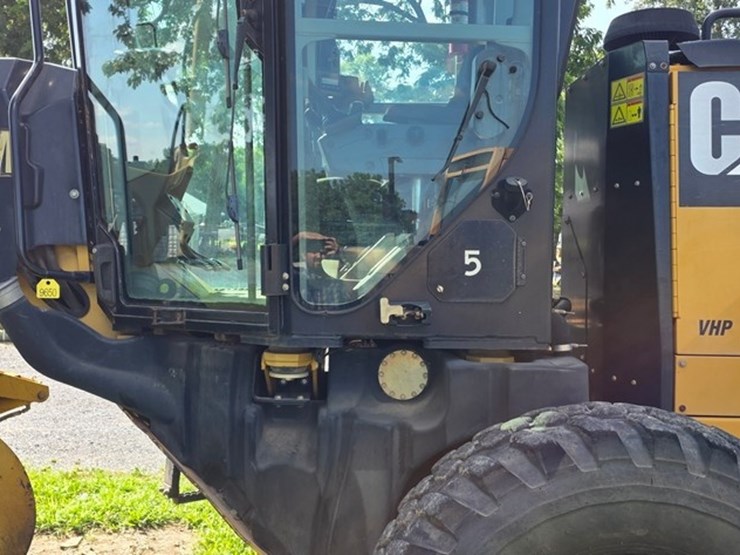 2009-caterpillar-140m-vhp-image-20