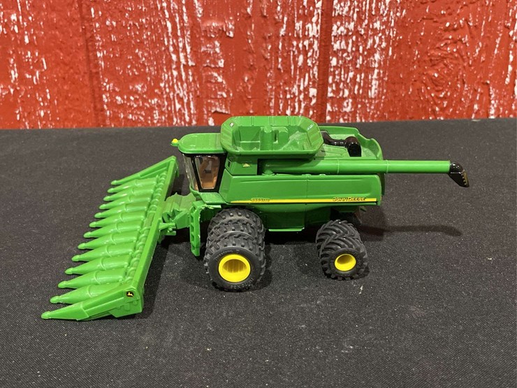 john-deere-64-image-2