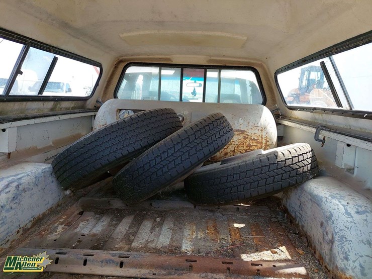 1992-chevrolet-3500-image-17