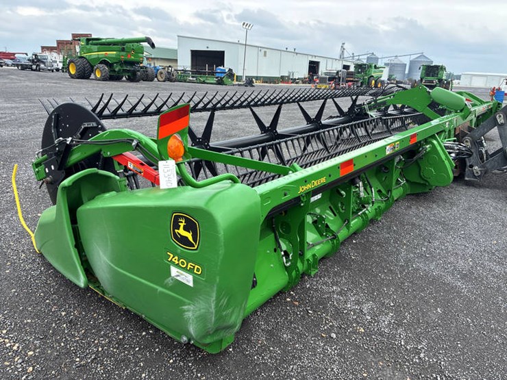 2019-john-deere-740fd-image-35