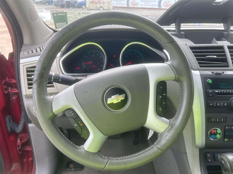 2012-chevrolet-traverse-ltz-image-13