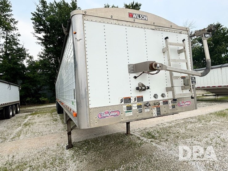 2014-wilson-grain-trailer-image-5