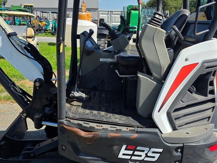 2020-bobcat-e35i-image-15