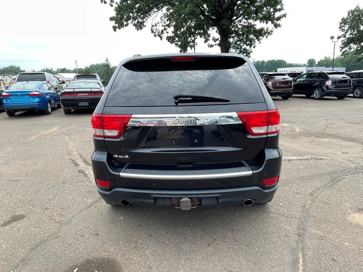 2013-jeep-grand-cherokee-image-6