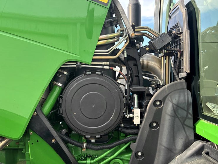 2012-john-deere-8360r-image-74