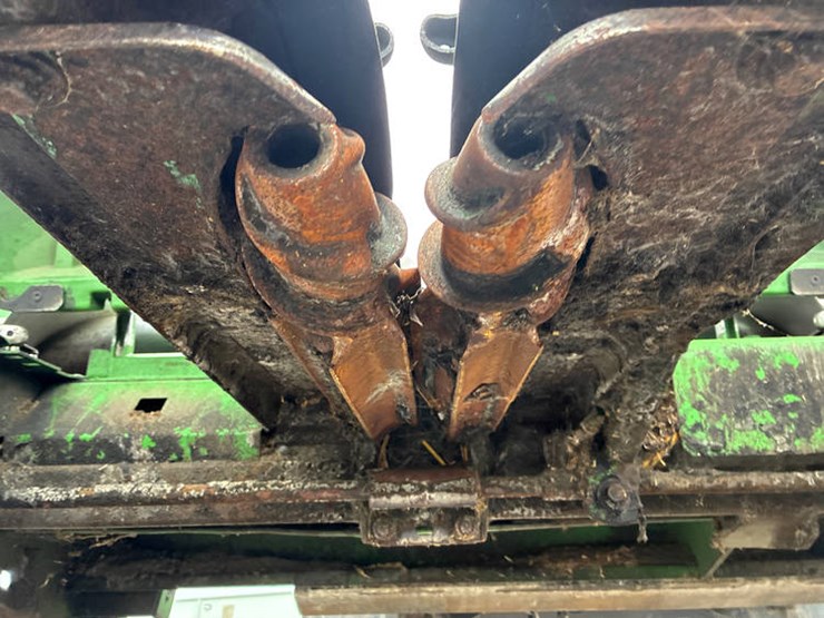 2001-john-deere-693-image-47