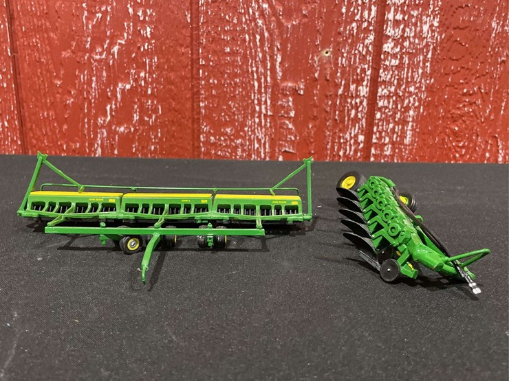 john-deere-64-image-7