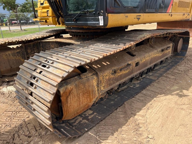 2017-caterpillar-336fl-image-9