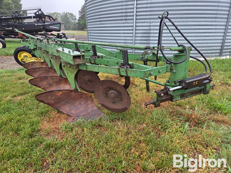 john-deere-5-image-1