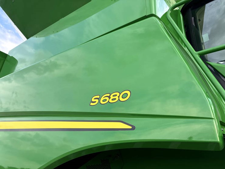 2015-john-deere-s680-image-26