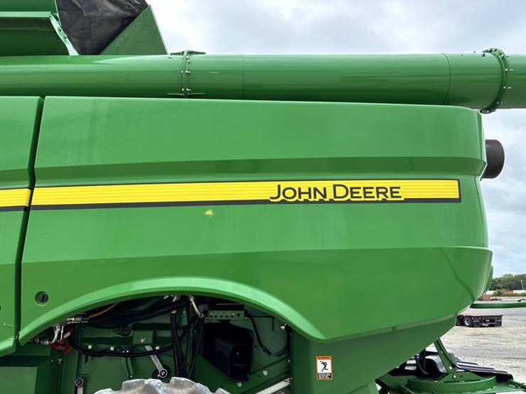 2014-john-deere-s680-image-29