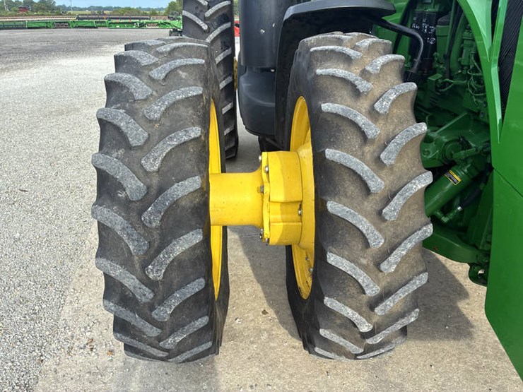 2012-john-deere-8360r-image-52