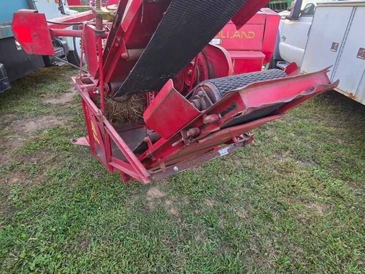 new-holland-276-image-14