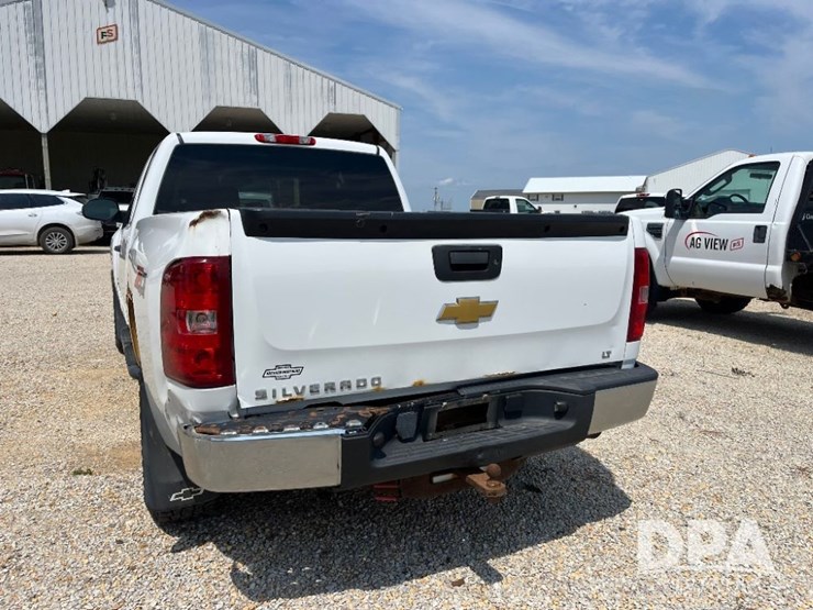 2013-chevrolet-silverado-image-12