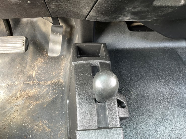 2019-chevrolet-silverado-2500-image-44