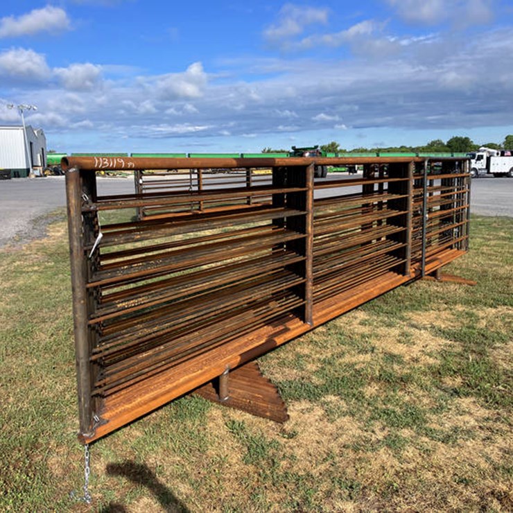 #113119 • 10X PANELS W/ 1 GATE