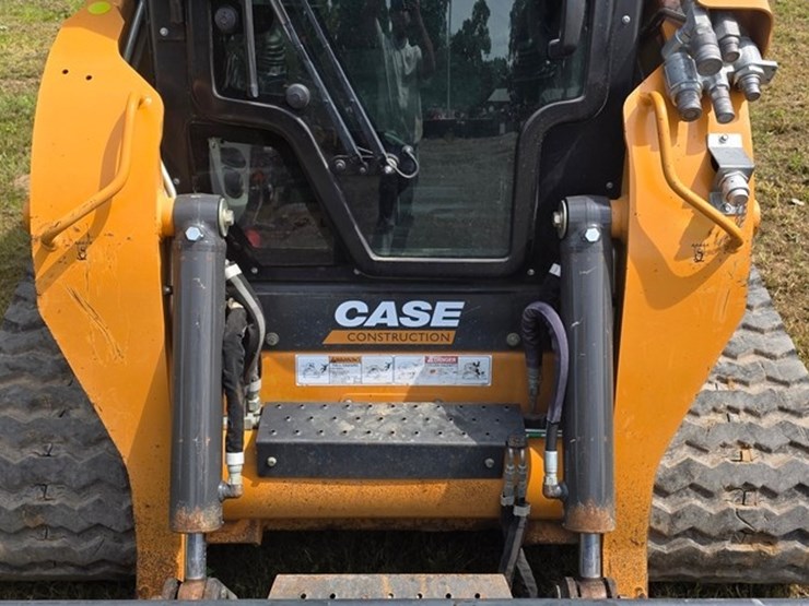 2020-case-tv450b-image-38