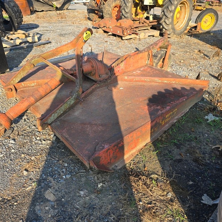 BushHog 5' 3pt. Rotary Mower