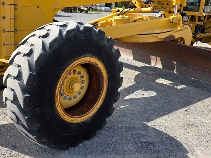 2001-deere-670c-image-6