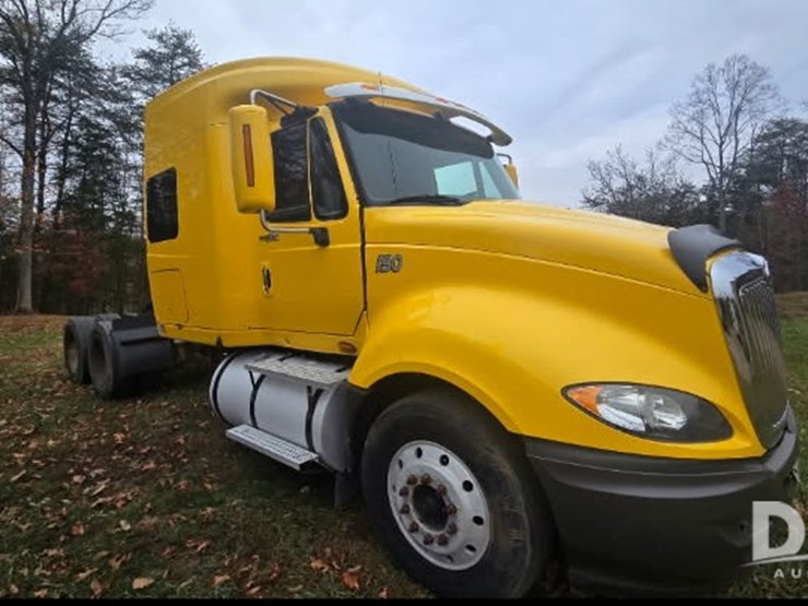 2009-international-prostar-image-1