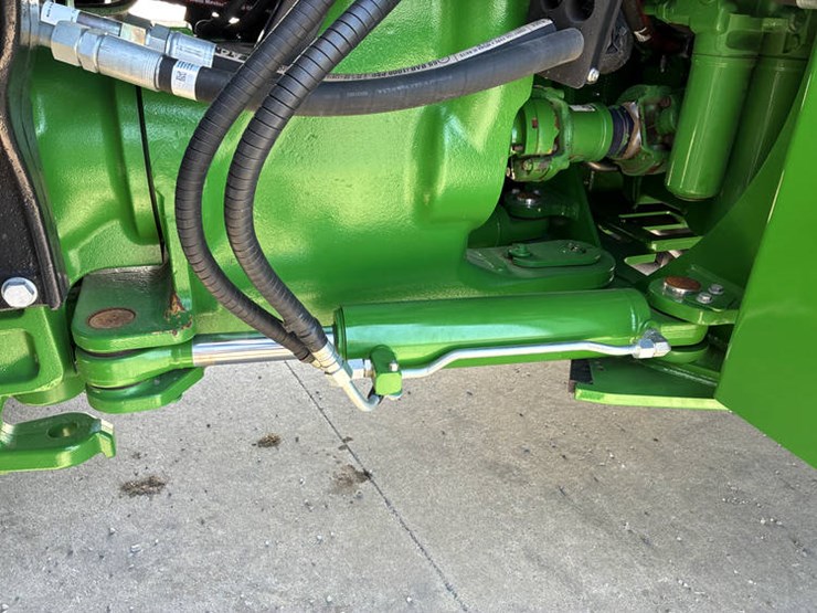 2023-john-deere-9r-440-image-25