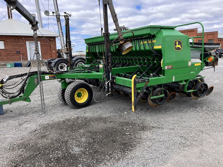 john-deere-1590-image-14