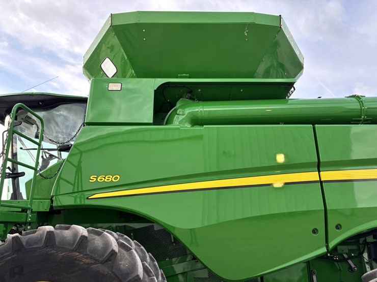 2015-john-deere-s680-image-34