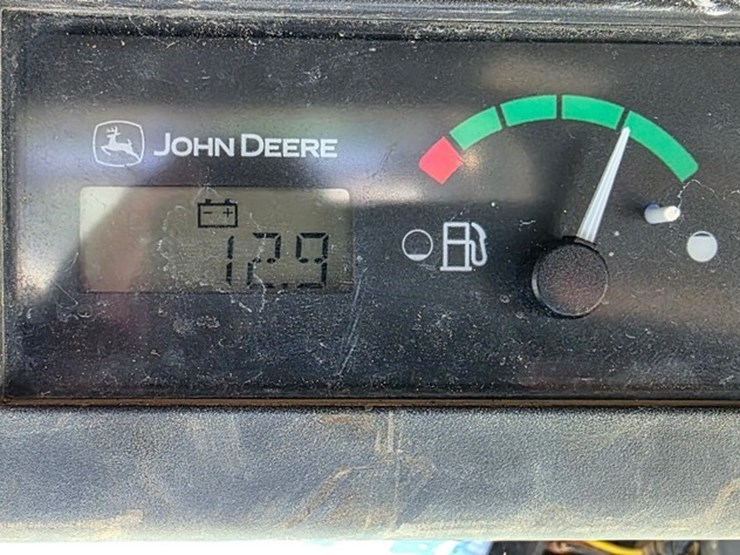 2007-deere-ct332-image-48