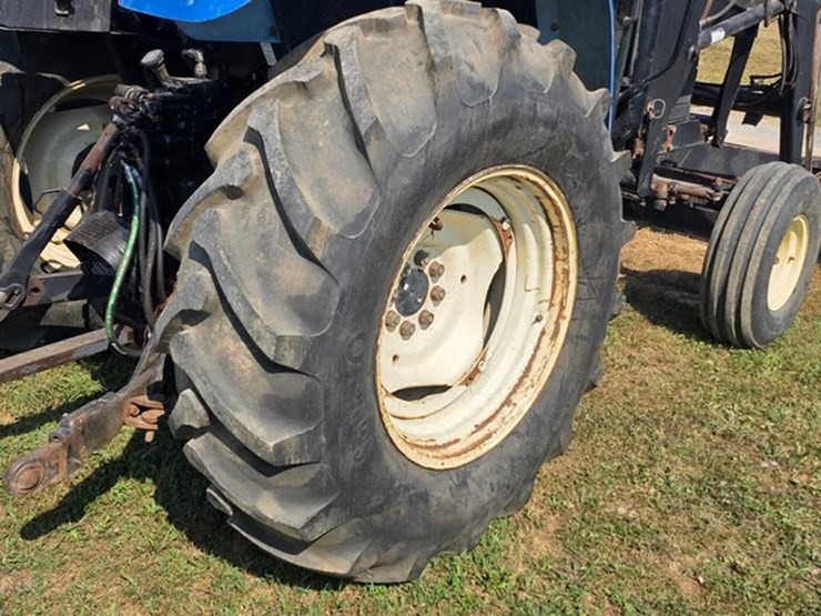 new-holland-ts100-image-16