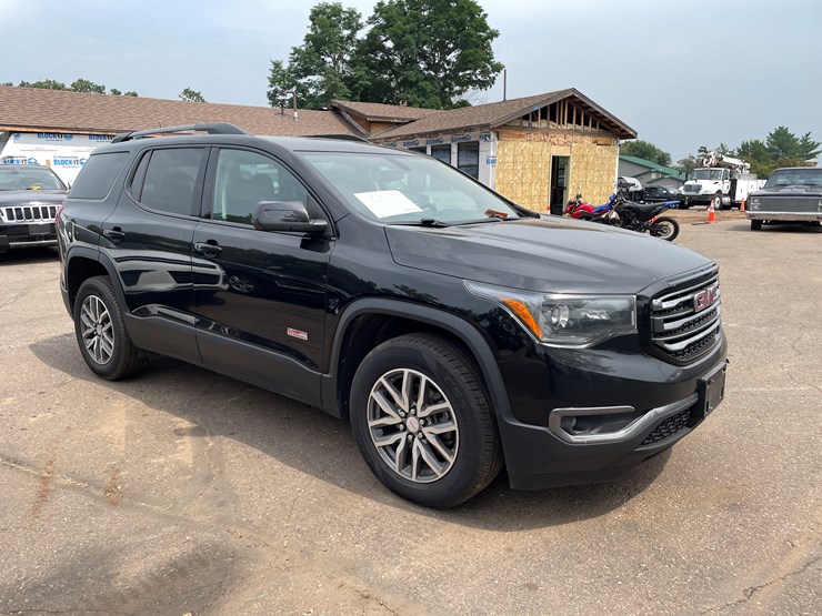 2017-gmc-acadia-image-7