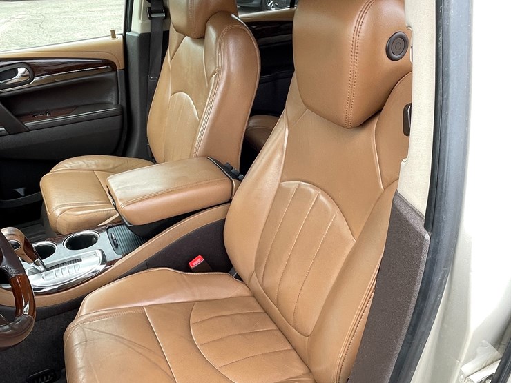 2014-buick-enclave-image-46