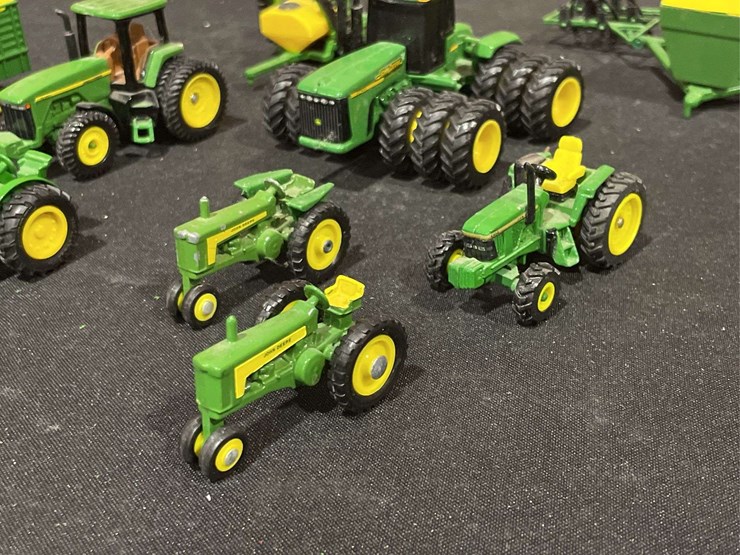 john-deere-64-image-5