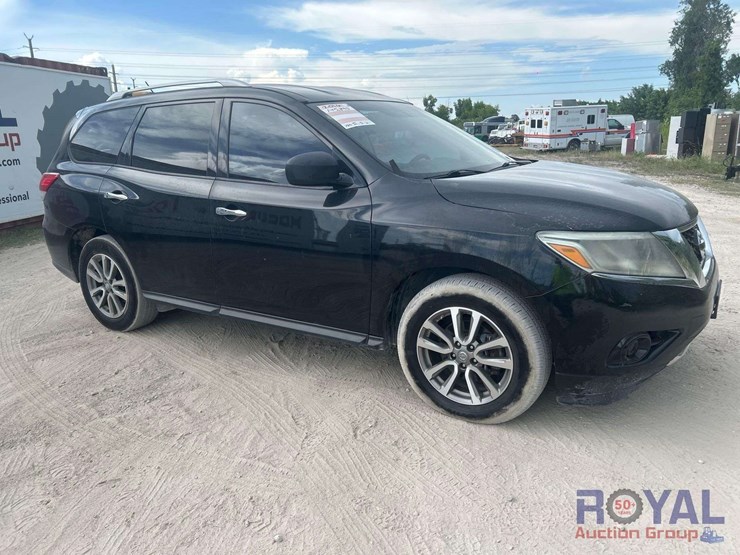 2016-nissan-pathfinder-image-2