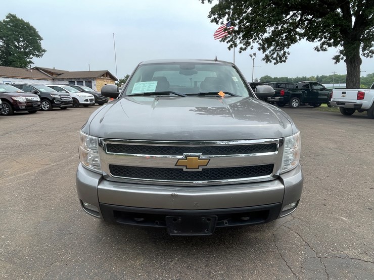 2007-chevrolet-silverado-1500-image-2