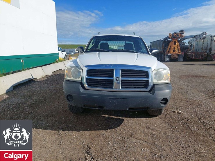 2006-dodge-dakota-image-13