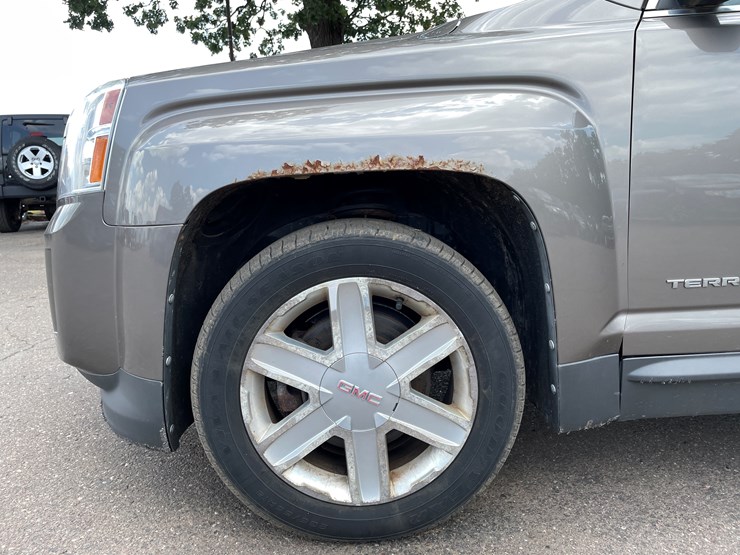 2010-gmc-terrain-slt-image-13